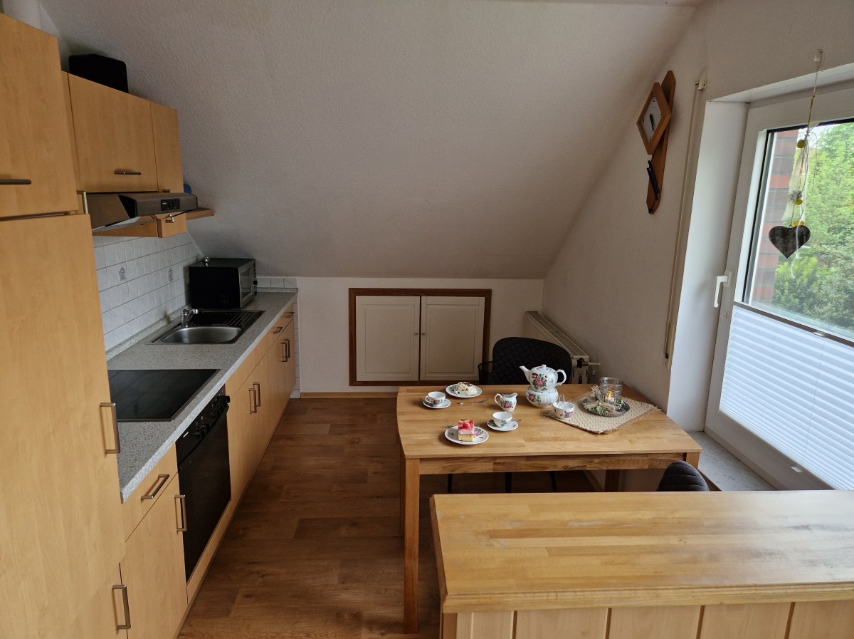 Küche mit Ceranfeld